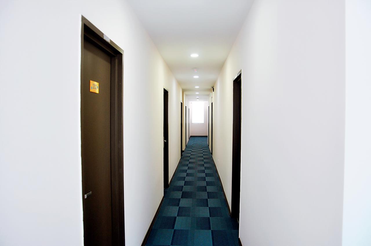 Gem Hotel Nusajaya  Ngoại thất bức ảnh