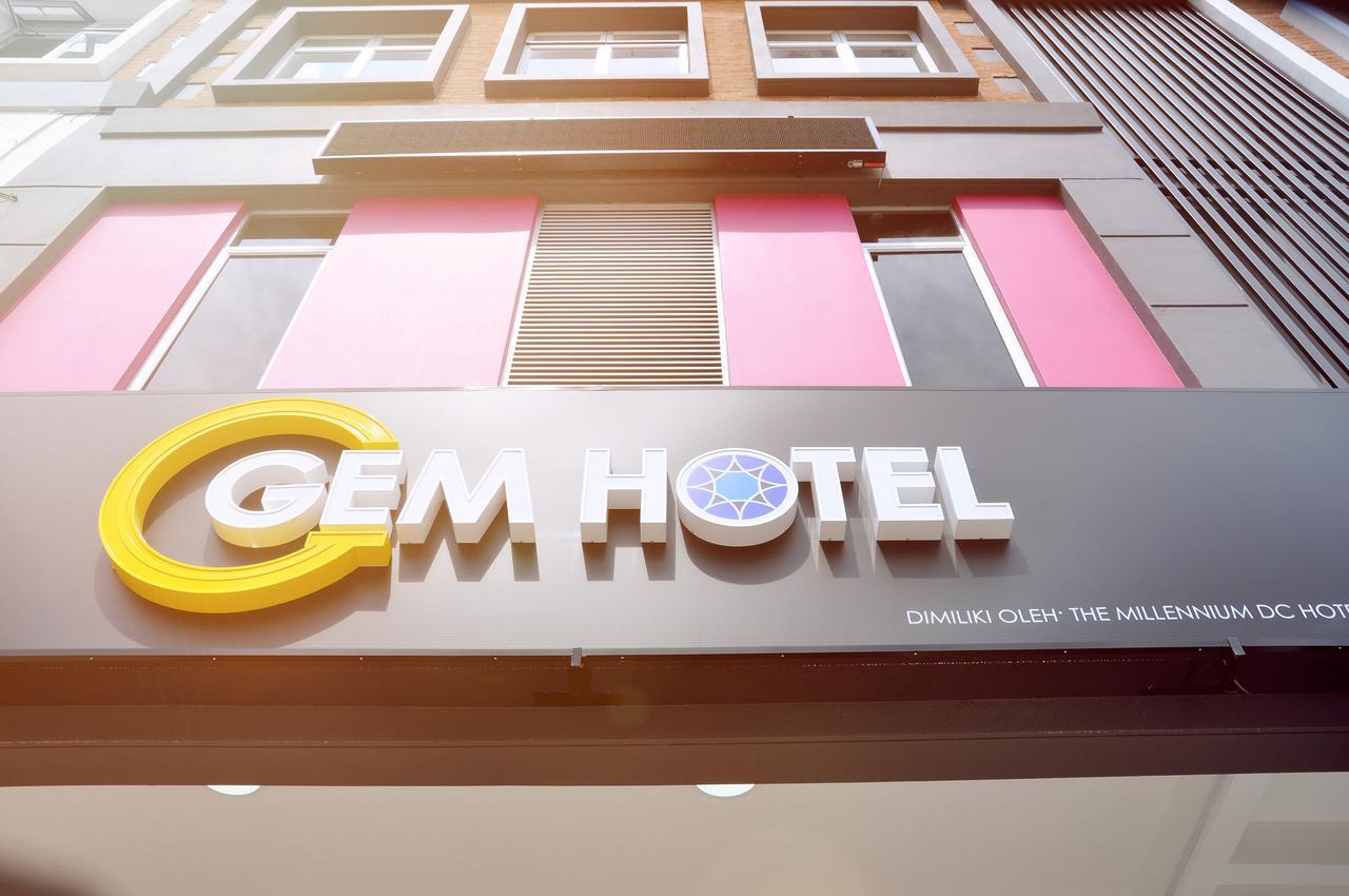 Gem Hotel Nusajaya  Ngoại thất bức ảnh