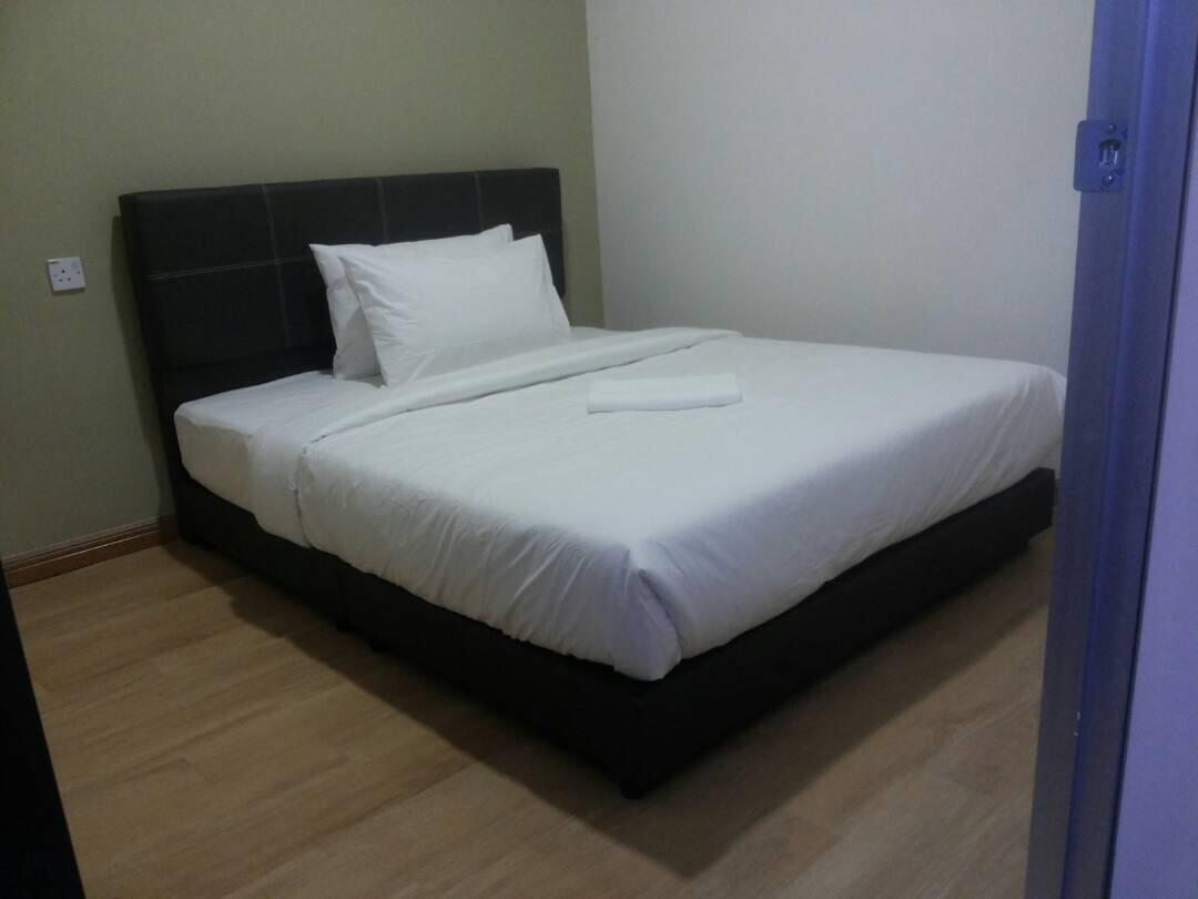 Gem Hotel Nusajaya  Ngoại thất bức ảnh